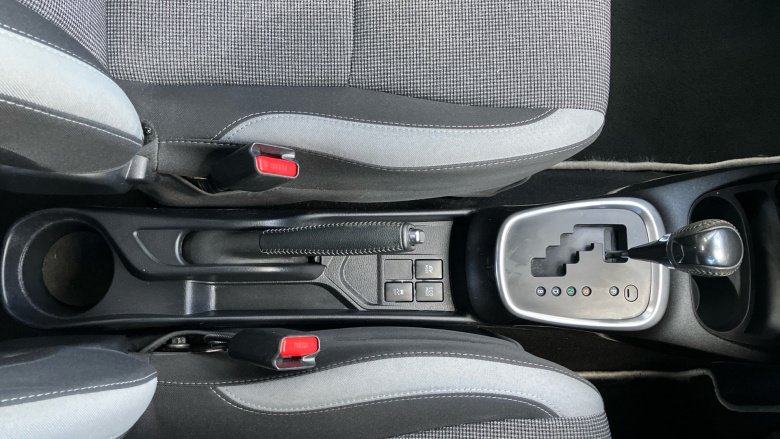 Toyota Yaris 1.5 Hybrid Y20 5dr CVT [Bi-tone] Hybrid Hatchback